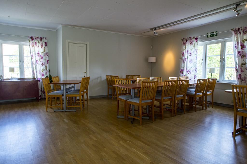 Hotell Sjoevillan Upplands-Väsby Eksteriør billede