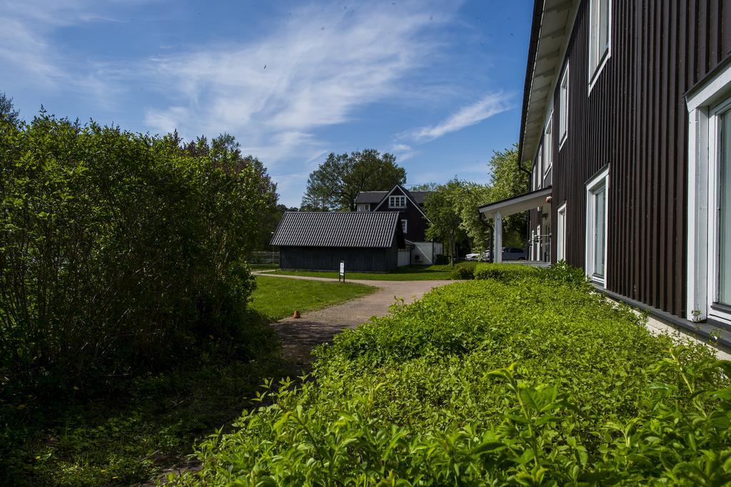 Hotell Sjoevillan Upplands-Väsby Eksteriør billede